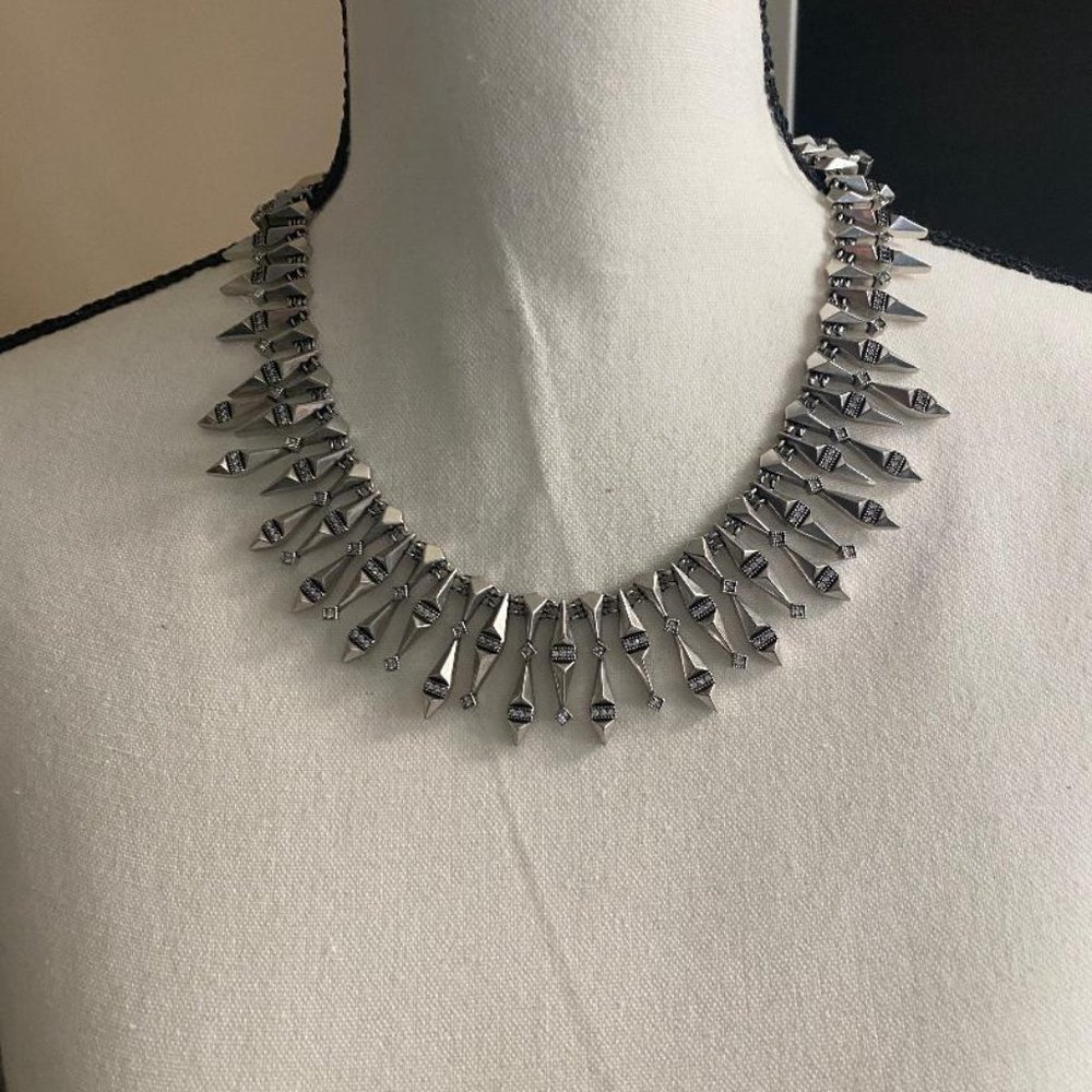 Kendra Scott Cici Statement Necklace - Picture 2 of 6